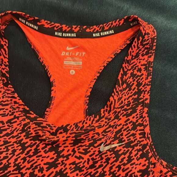 Nike Dri-FitMiler Racerback running tank top - Picture 3 of 7
